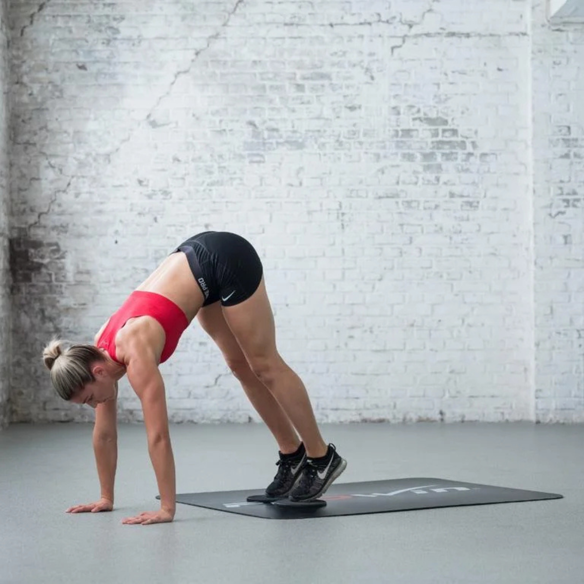 Flowin Pro | Sliding Board | Friction Training – PIS Fitness Flowin Pro | Sliding Board | Friction Training – PIS Fitness